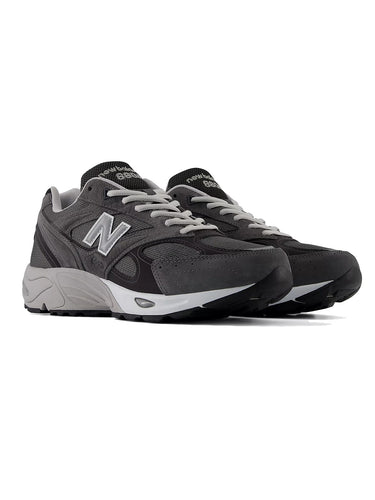 Sneaker Uomo New Balance - Fresh Foam X880 - Grigio
