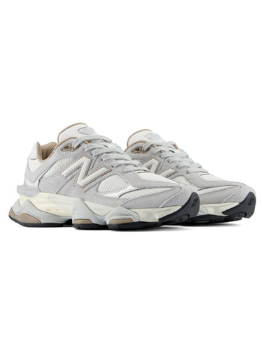 Sneaker Donna New Balance - 9060 - Avorio