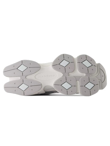 Sneaker Uomo New Balance - New Balance 9060 - Grigio