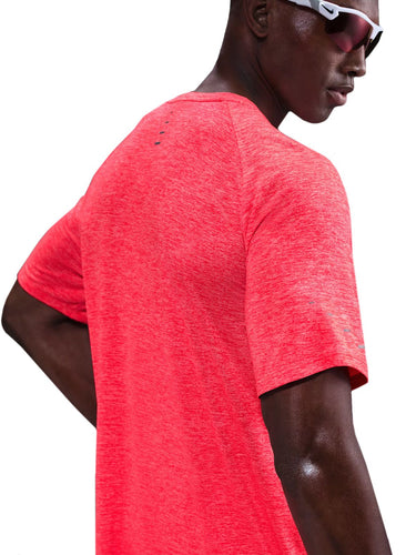 T-shirt Uomo Nike - T-Shirt Da Running A Manica Corta In Dri-Fit - Rosso