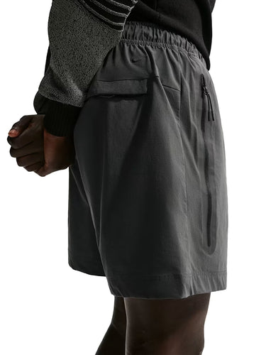 Pantaloncini Uomo Nike - Shorts Nike Tech - Grigio