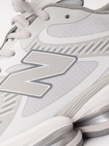 Sneaker Uomo New Balance - Abzorb 2000 - Grigio